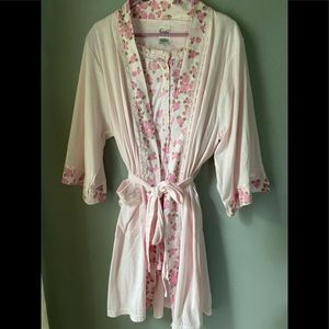 Ladies Robe and Gown Set-new